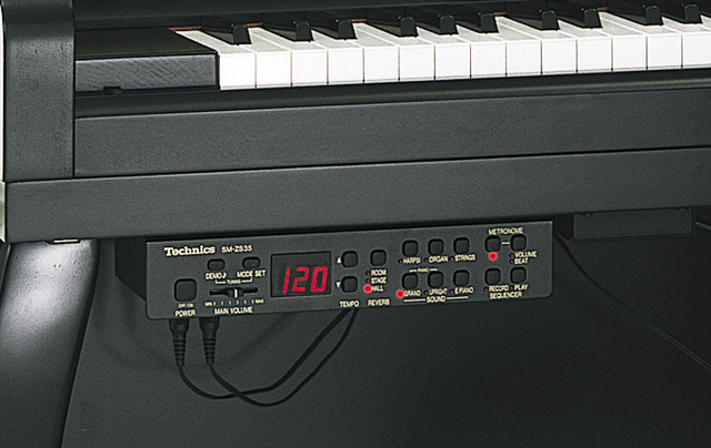 写真：テクニクス消音ピアノユニット SM-ZS35