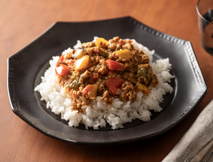 【料理家 ぐっち夫婦監修】スパイス香る彩りキーマカレー