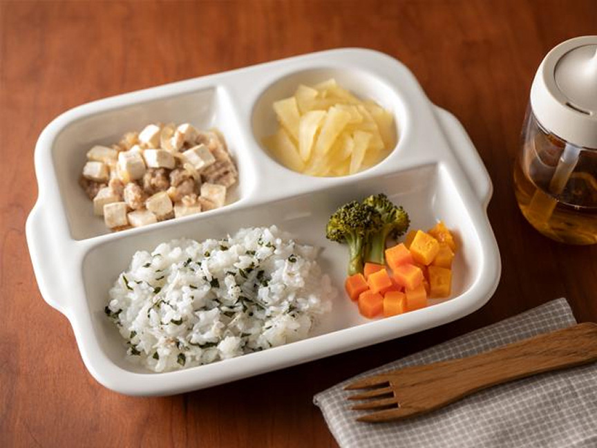 鶏ひき肉豆腐の離乳食プレート