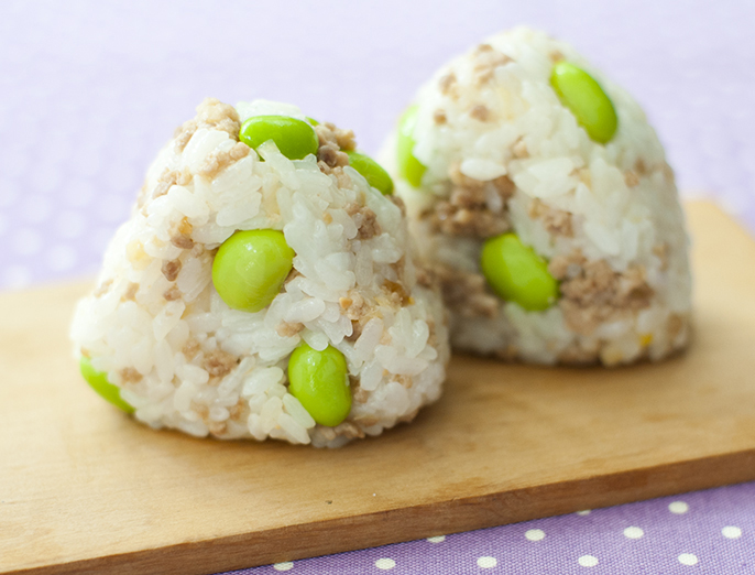 そぼろ肉みそおにぎり