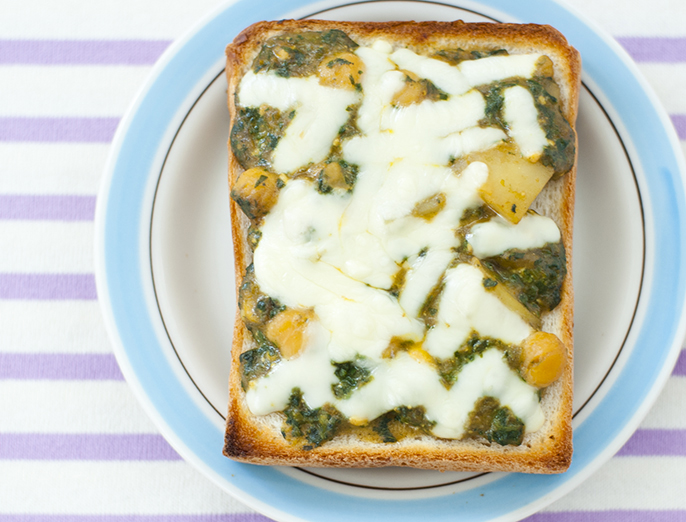 ピザ風カレートースト