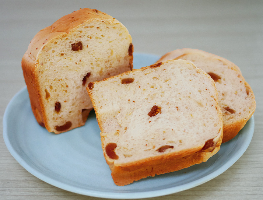 国産小麦いちじくパン