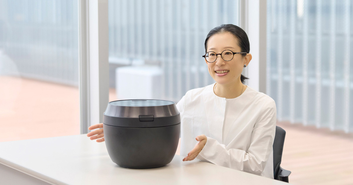 道具としての本質を極めた、ごはんが主役のデザイン | 炊飯器 | Panasonic