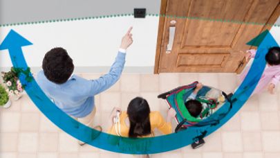 広範囲で来訪者を確認できる広角レンズ採用（玄関子機）