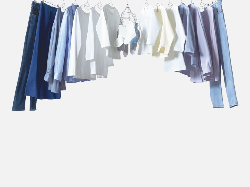 洗濯物が干されている画像です。特長ページ「部屋干しに役立つ機能」のイメージ画像です。