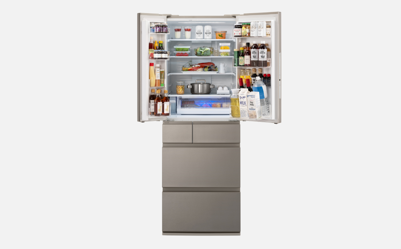 画像：ヘアラインシャンパン扉開き