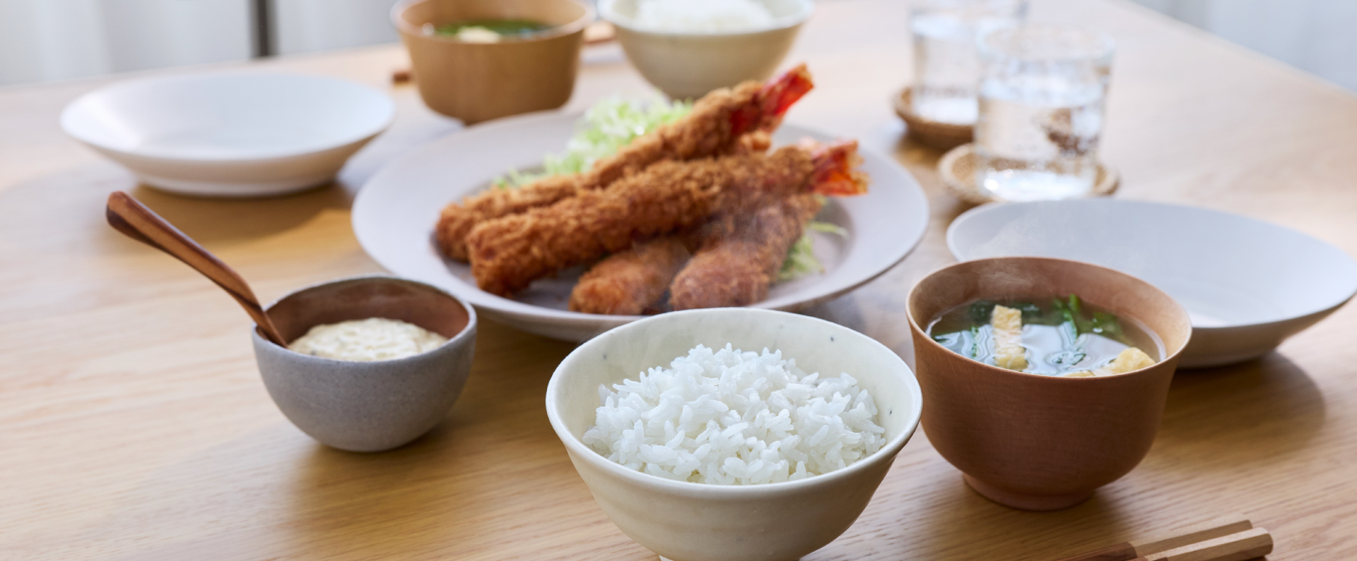 画像：食卓のイメージ