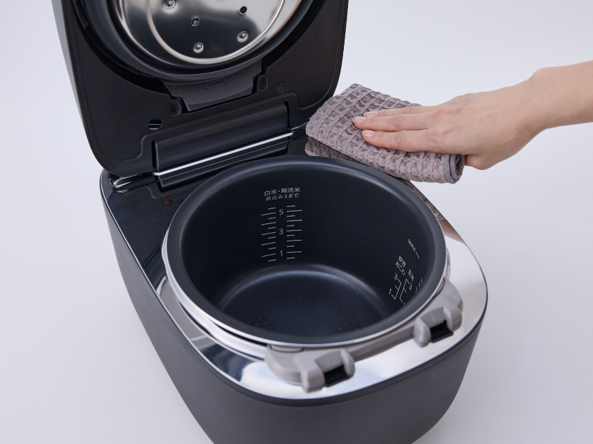 お手入れしやすいフレーム