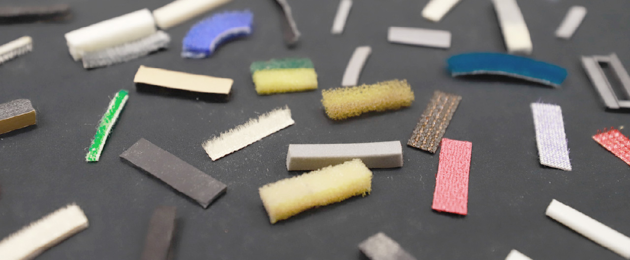 現在のブラシに至るまでの、ブラシ試作品の写真です。