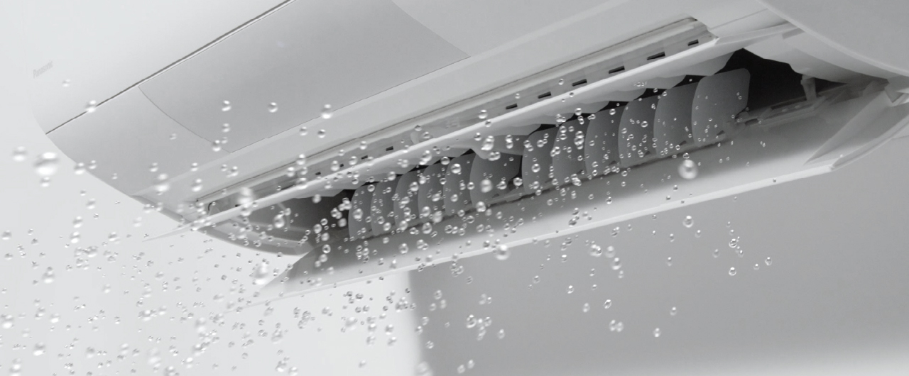 エアコンから清潔な空気を吹き出している画像です