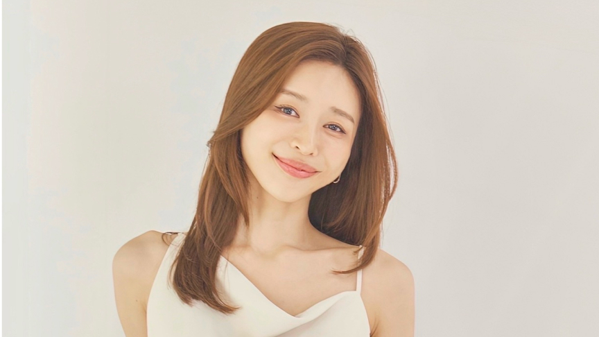 PROFILE 美腸プランナー・モデル 加治ひとみ