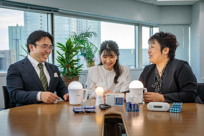 写真：（左から）高荷智也 さん、駒木結衣 さん、辻直美 さん