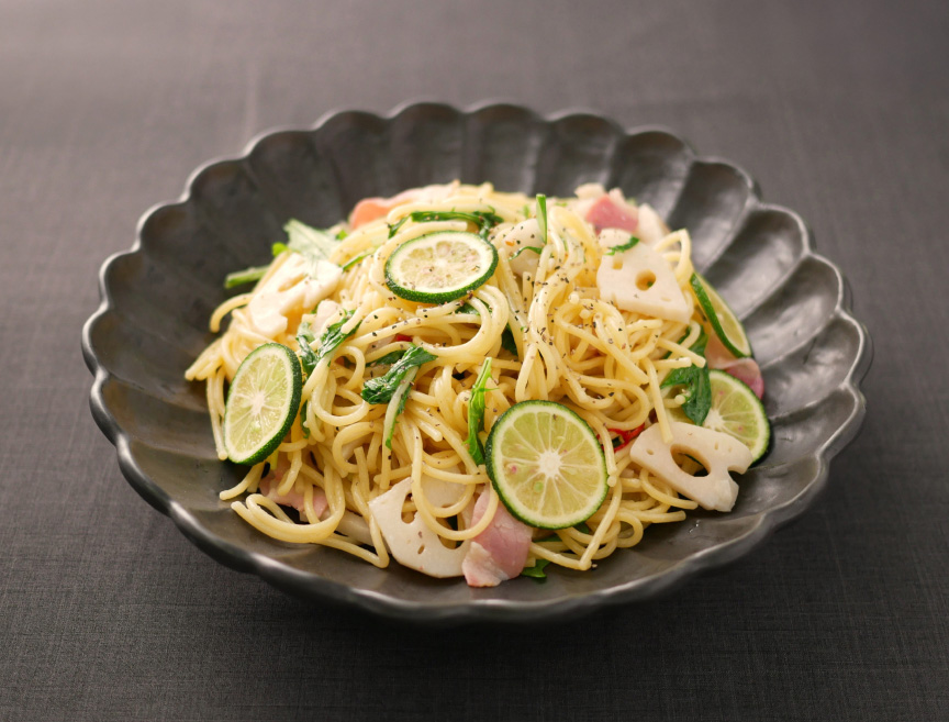 写真：徳島ご当地 すだちとれんこんのパスタ