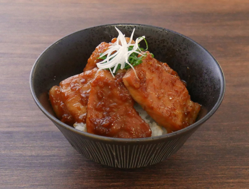 写真：埼玉ご当地 みそ豚丼