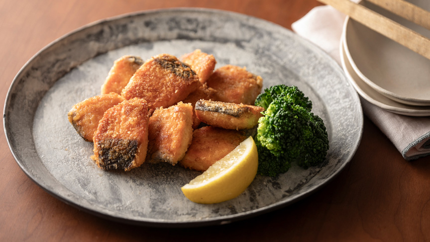写真：揚げない鮭フライ