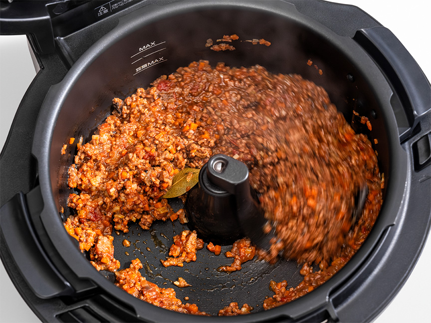 材料が入った内なべ