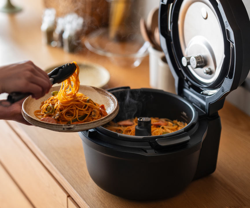 Panasonic自動調理鍋 毎日の献立から、本格的なごちそうまで。オートクッカーならおまかせで