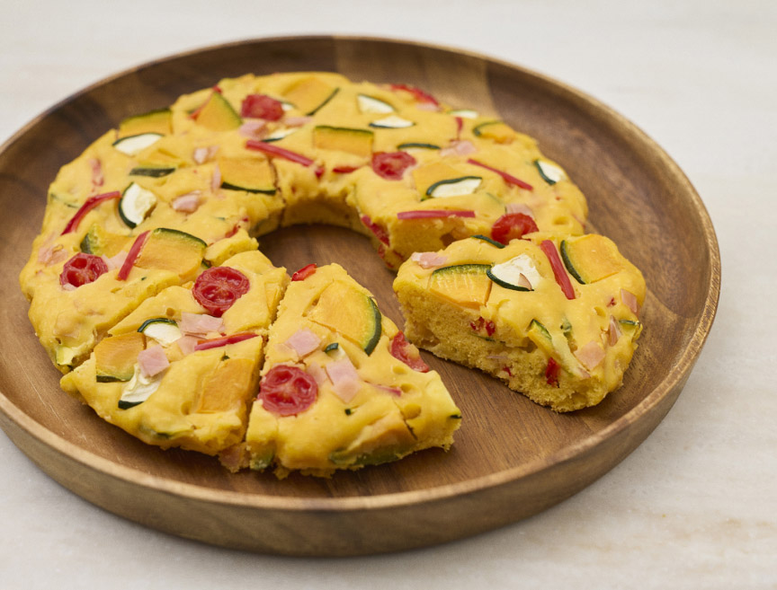 【カゴメ株式会社監修】野菜生活100で作るケークサレ