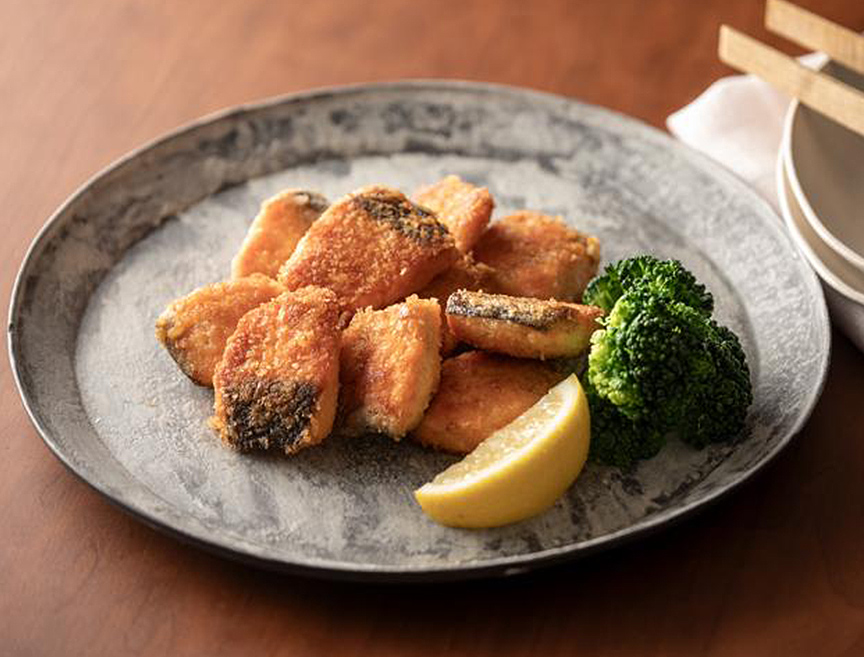 【料理家 ぐっち夫婦監修】揚げないさけフライ