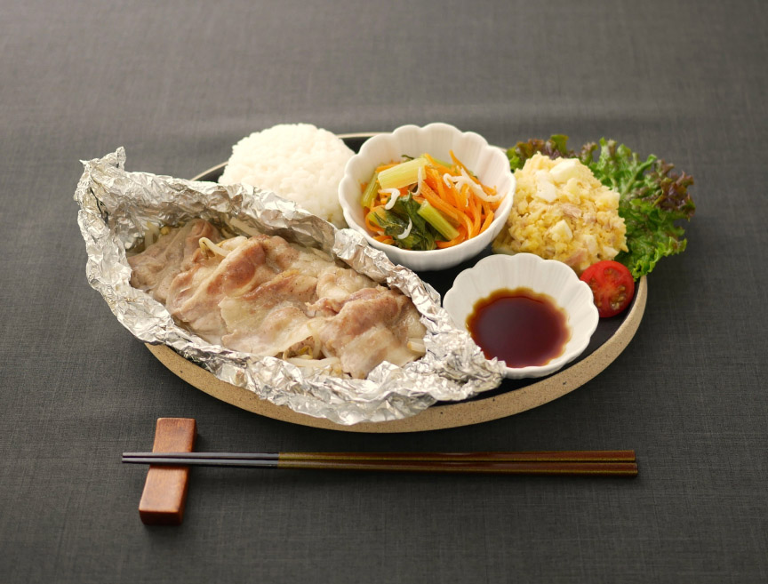 豚バラもやしのワンプレート蒸し