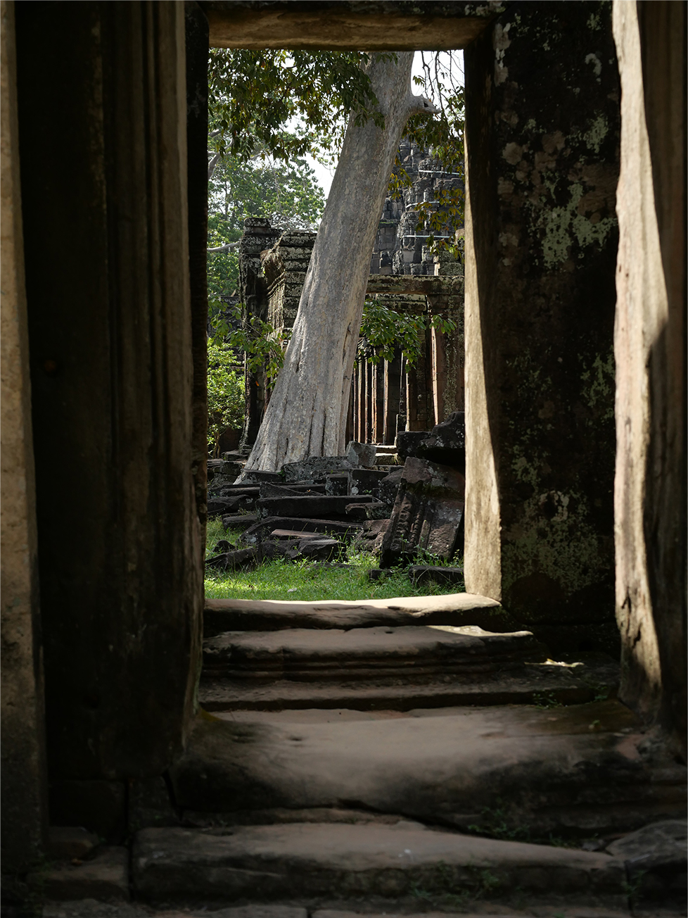 バンテアイ・クデイ寺院