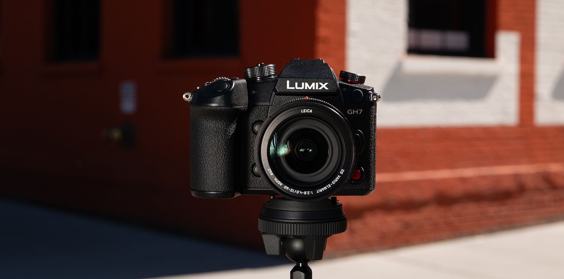 LUMIX GH7