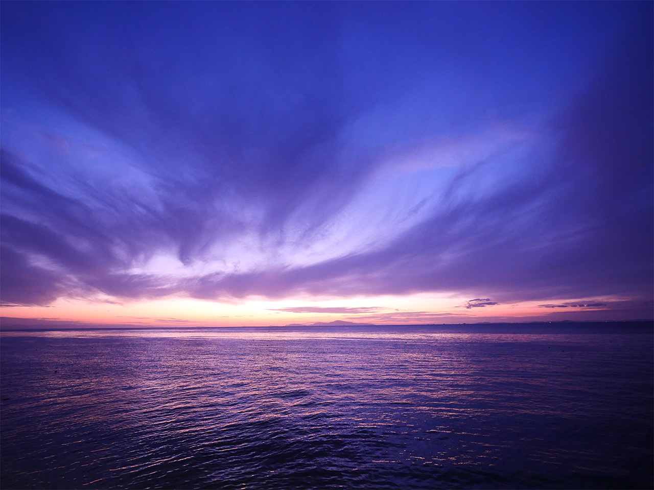 夕焼けの海