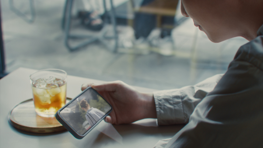 外出先からスマホで