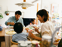 仕事に育児に、料理まで。慌ただしい毎日を食洗機がお助け！