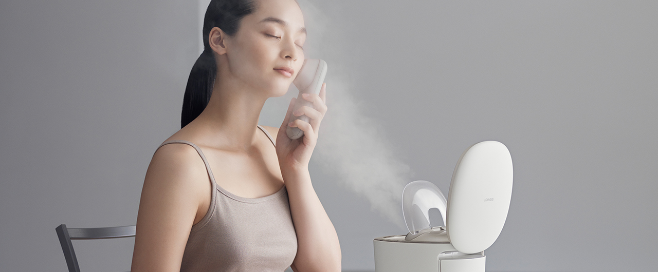 写真：スチーマーと一緒に使ったり、お風呂の中で使ったりすることも可能