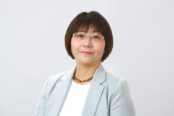 宇野 智子　教授