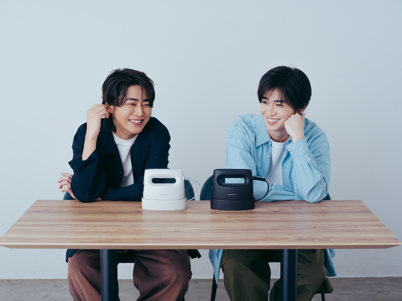 左から倉悠貴、西垣匠