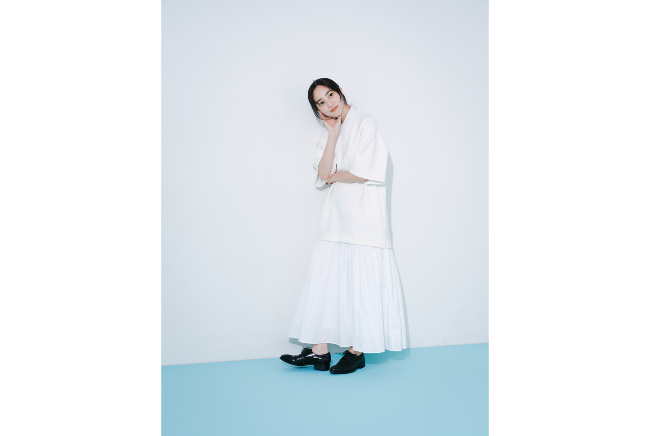 ワンピースコーデの堀田茜