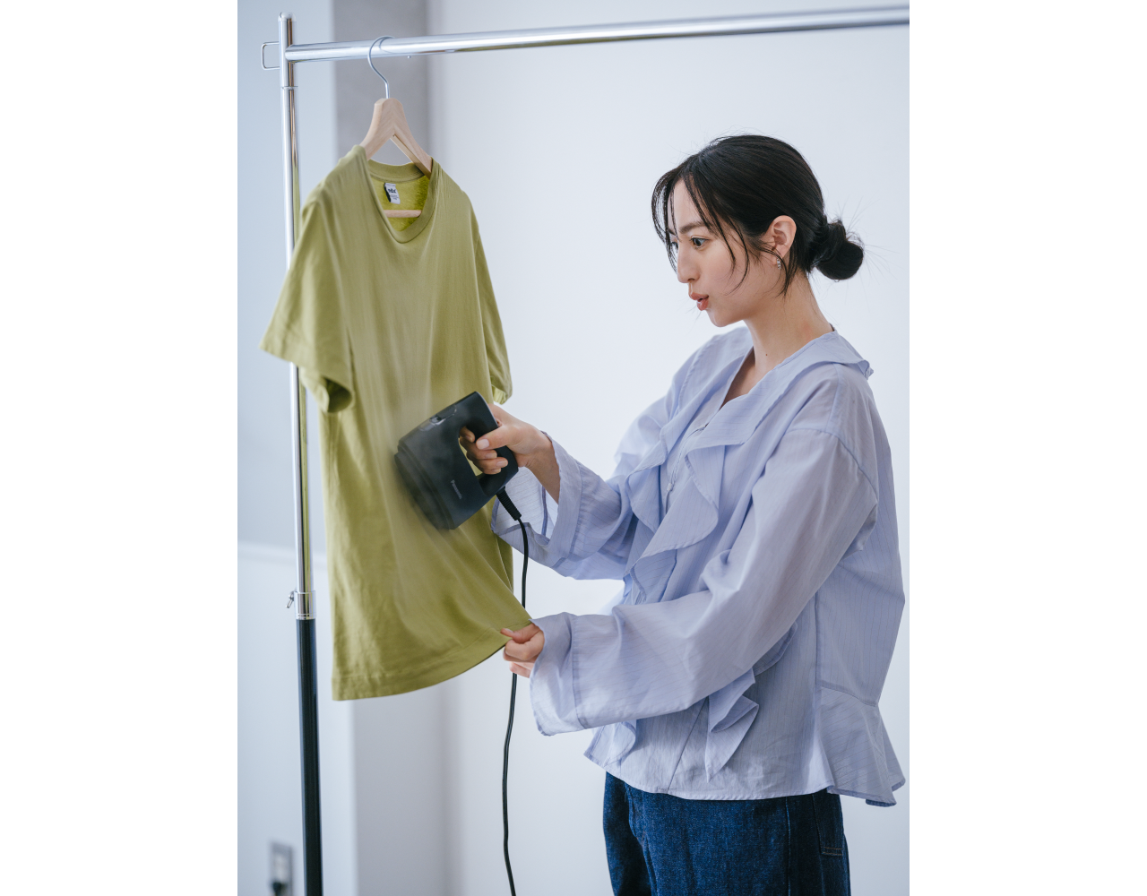 スチームの量に驚く堀田茜