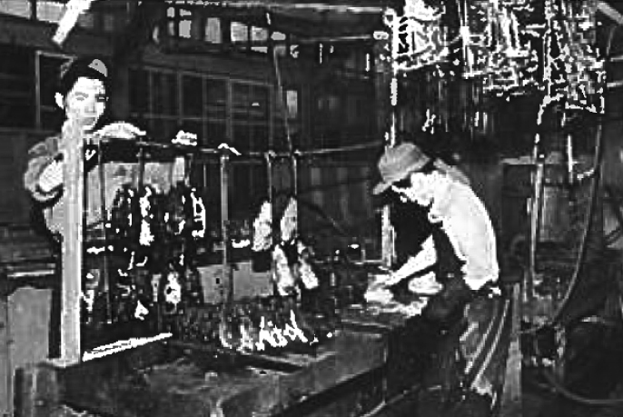 1927年 アイロン開発時の写真