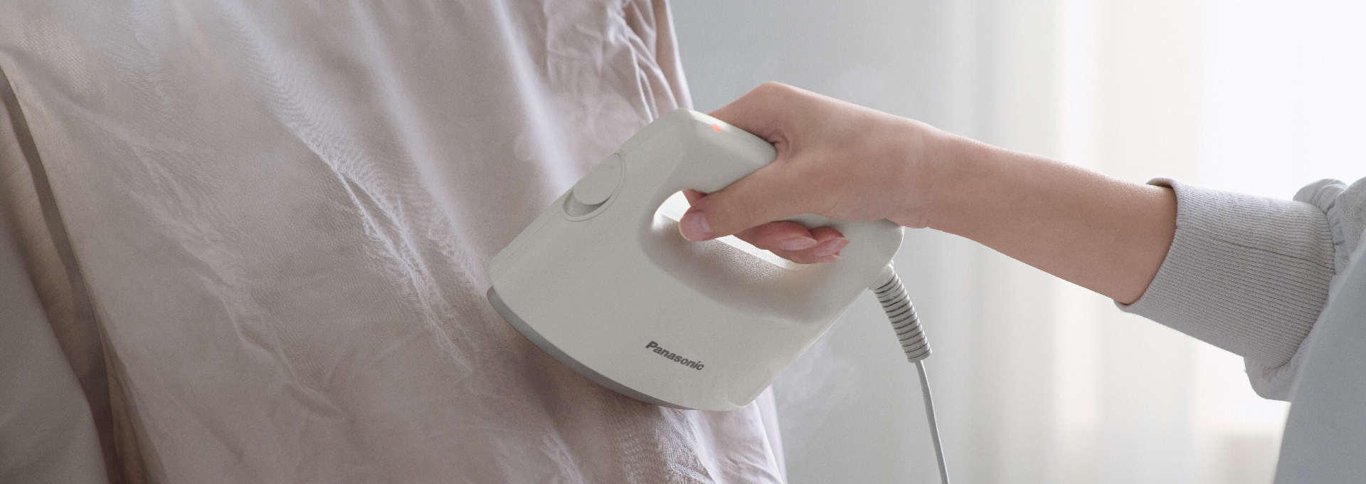 スチームだけでも、シワはしっかりのびる