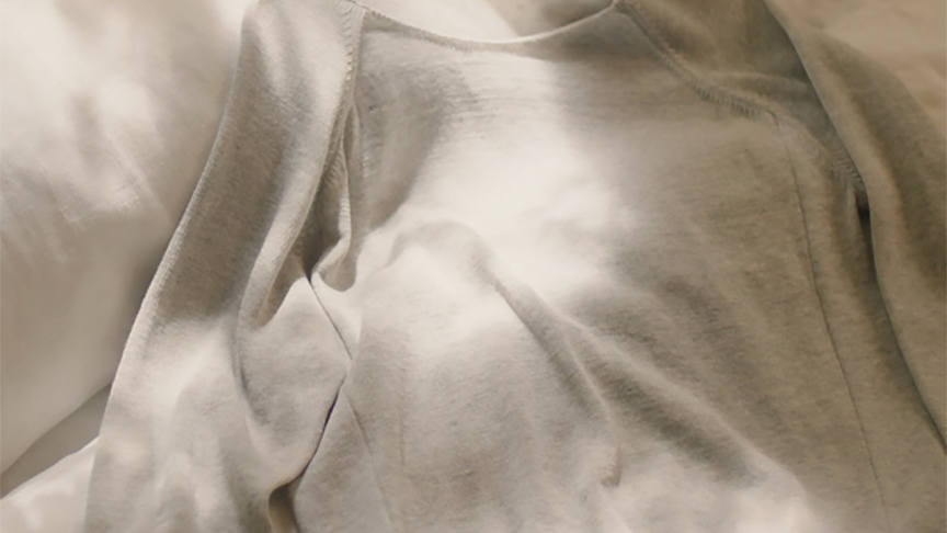 浸透スチームが、繊維の奥からやさしく臭いや菌を取りのぞきます