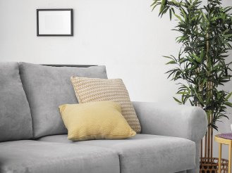 リビングにソファが置かれている画像です