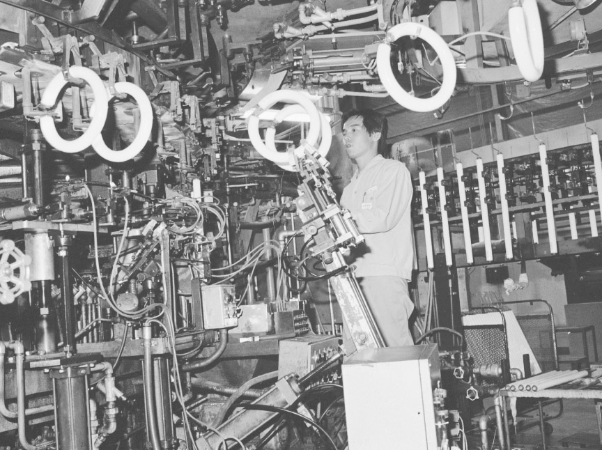 1978年6月21日 世界初のパルック丸型蛍光灯の量産に取り組む松下電子工業・岡山工場