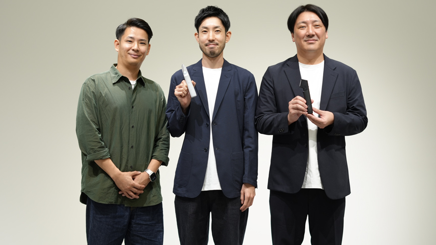 左から企画の飯島諄、デザインの高橋岳人、設計の橋哲英