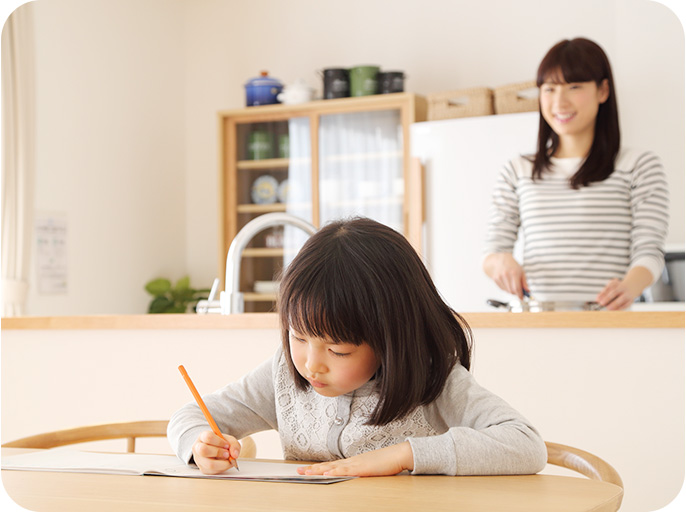 コミュニケーションが取りやすい、子育てに適したリビングとは？