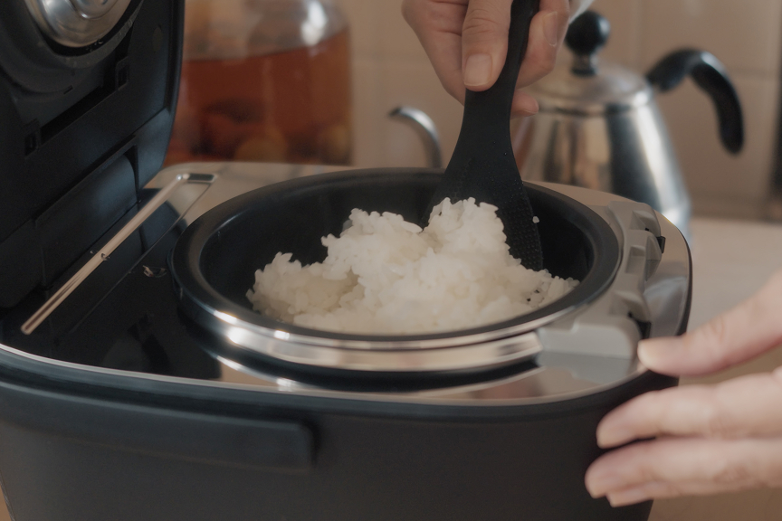フォトギャラリー：炊飯器03　炊き立てご飯イメージ