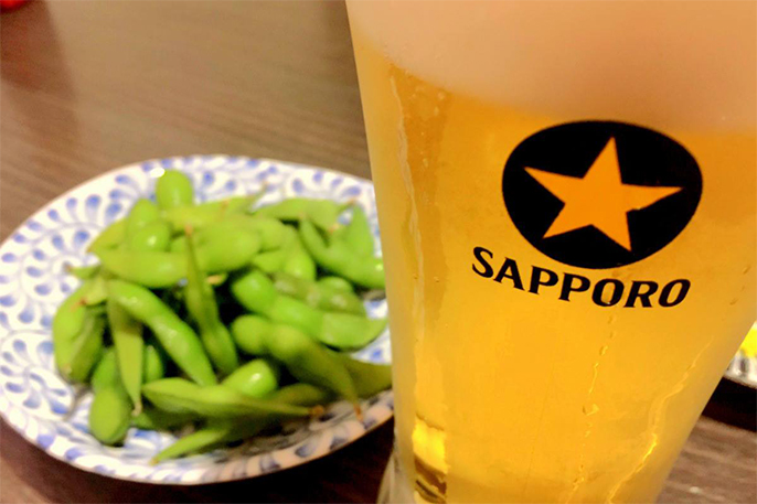 写真：枝豆とグラスビール