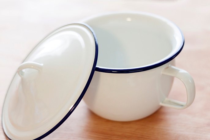 蓋つきのカップ