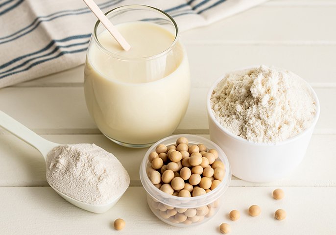 写真：大豆、プロテイン、乳製品のイメージ