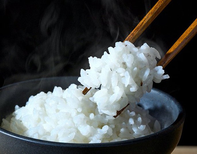 写真：炊いた無洗米のイメージ