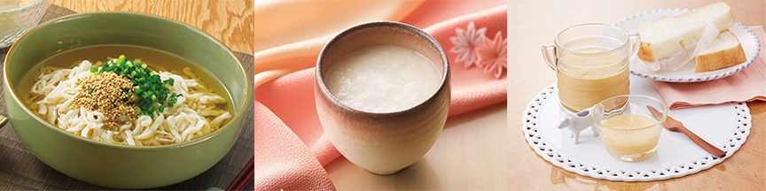 うどん、甘酒、コンポートの写真