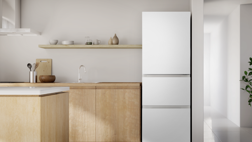 キッチンに設置された冷蔵庫の写真