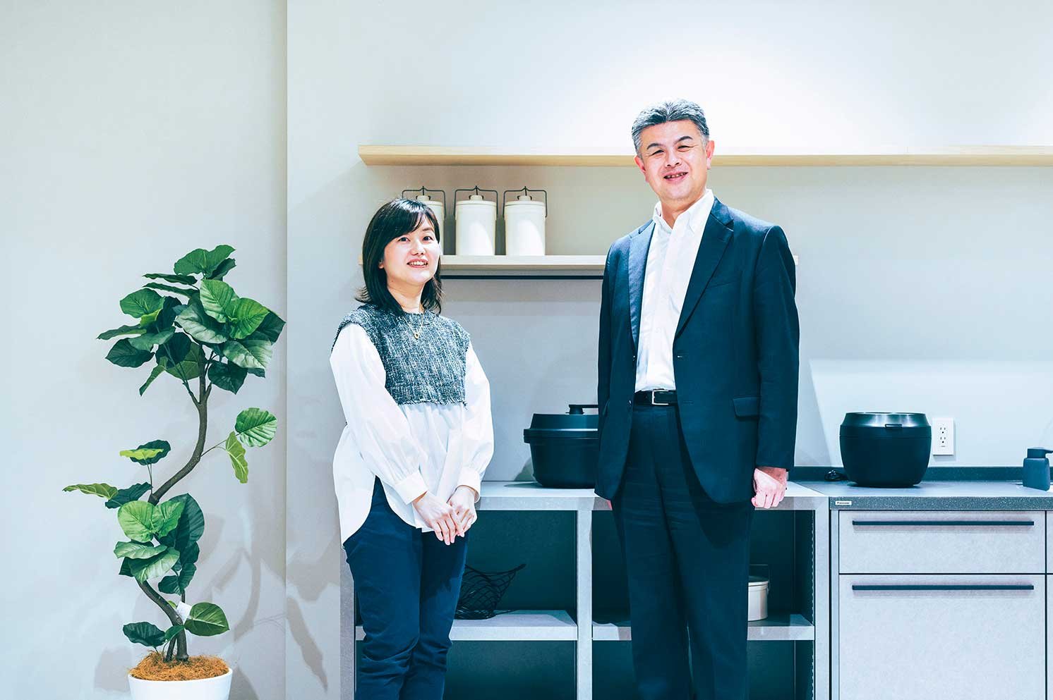 foodableの主担当の關智子と調理家電の国内マーケティング責任者の助川学の写真