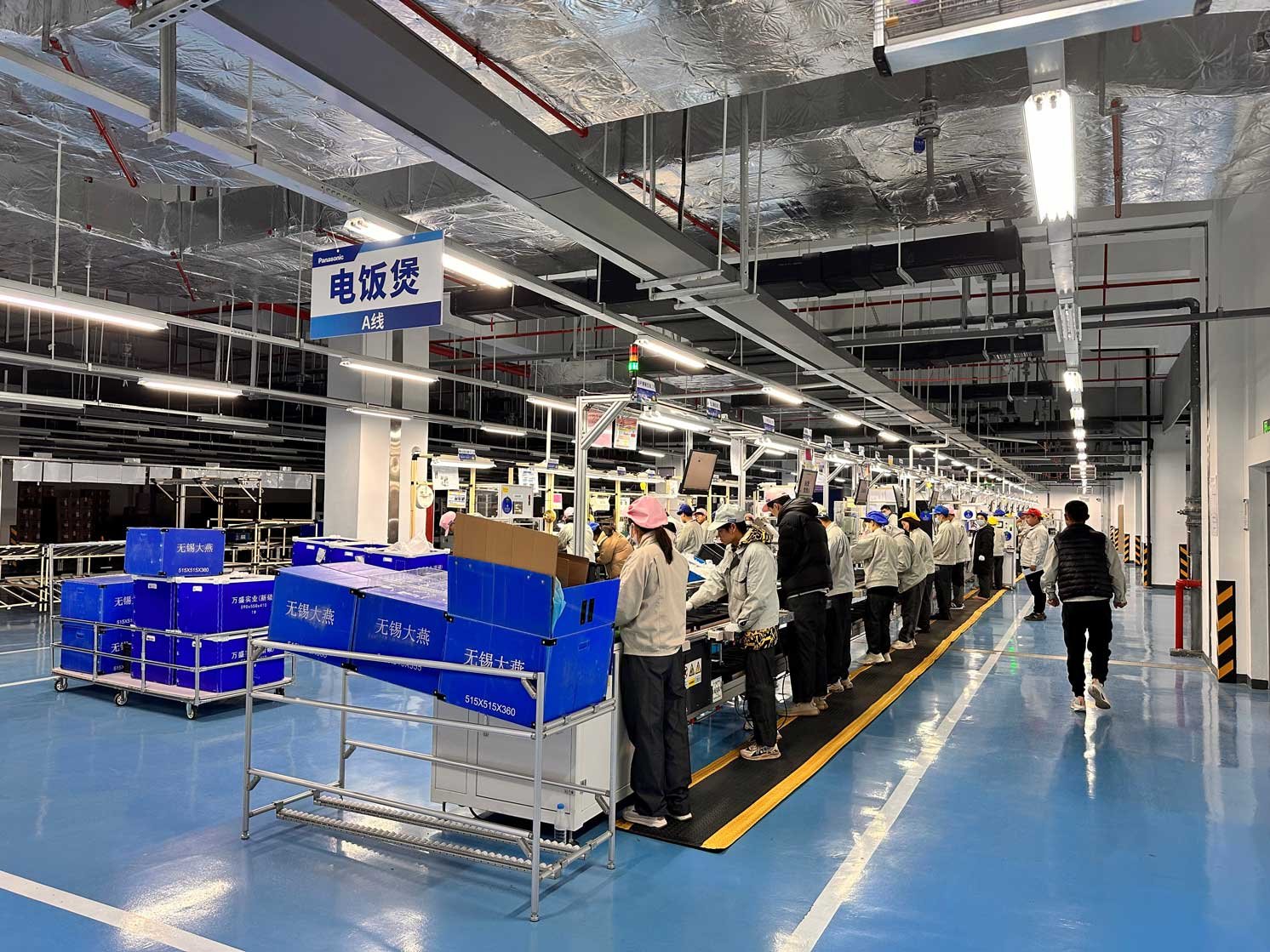 中国の生産工場の様子の写真